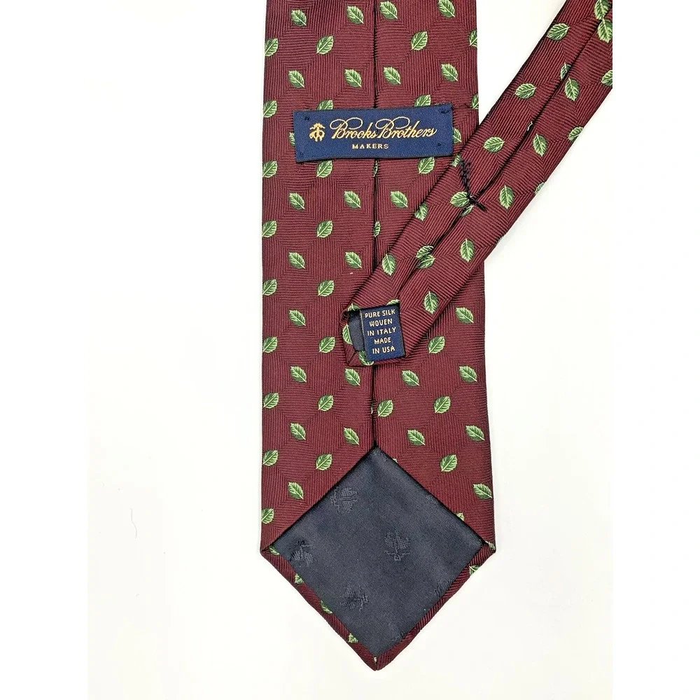 Brooks Brothers Makers Men's Italian Silk Made in‎ USA Geometric Leaf ~ Long 61